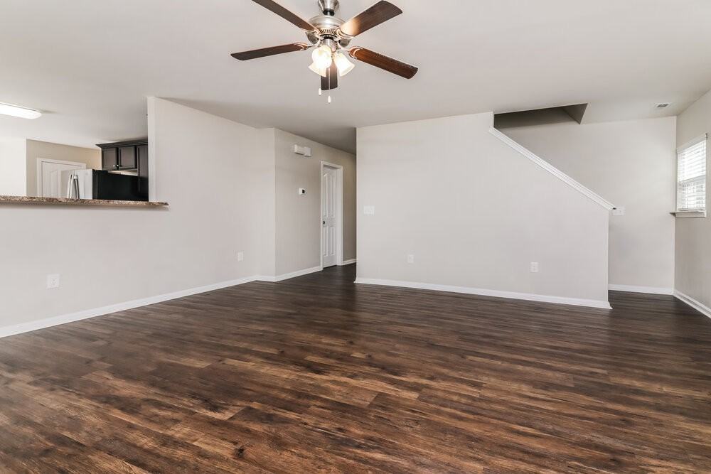 8007 Spiderlily Ct - Photo 5 of 17