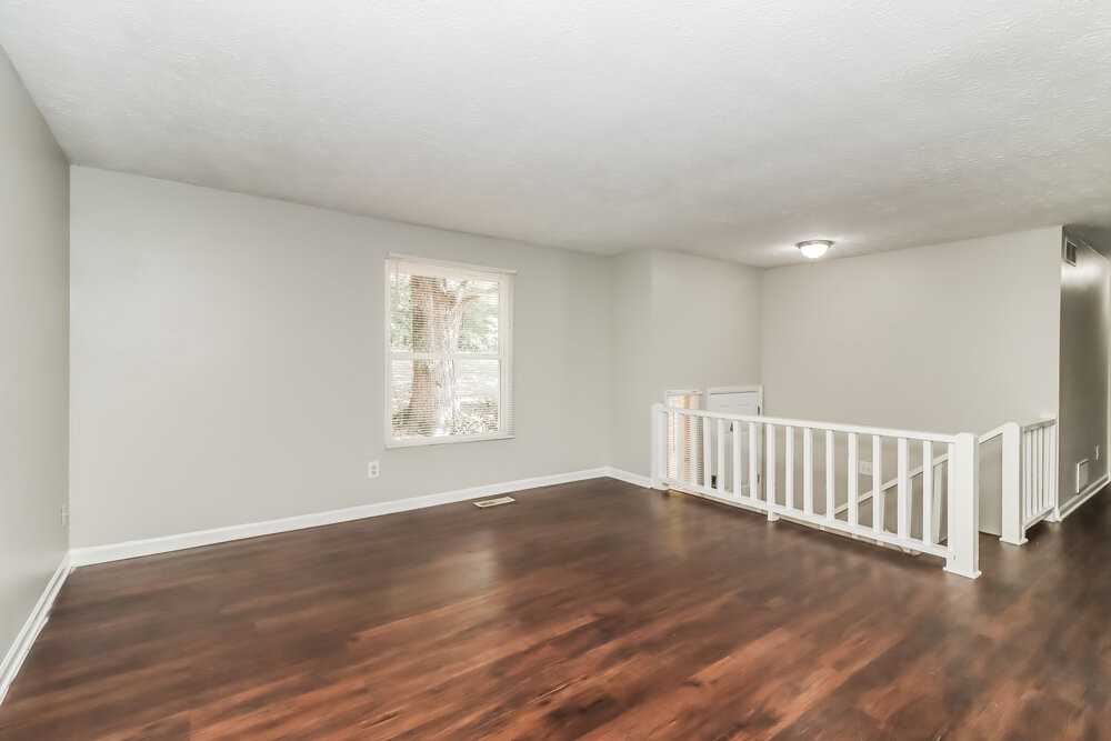 3075 Flowers Dr - Photo 5 of 20