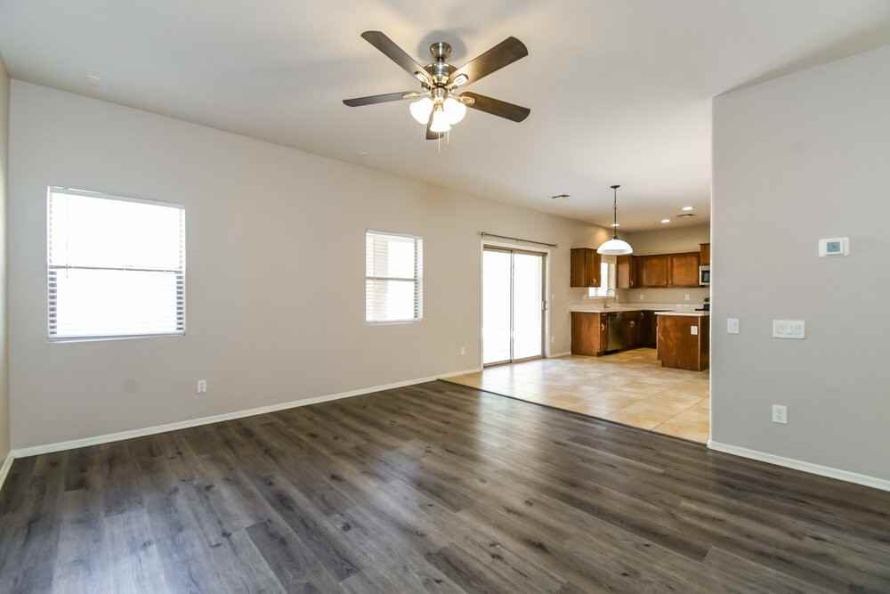 5206 W Glass Ln - Photo 6 of 17