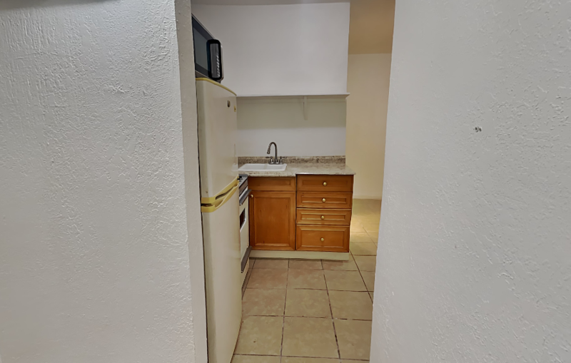 1431 Seminola Boulevard #3 - Photo 5 of 8