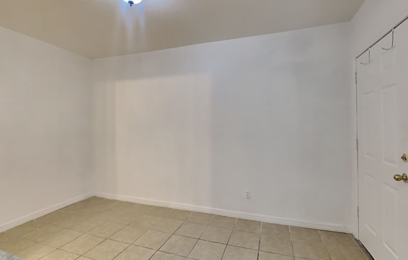 1431 Seminola Boulevard #3 - Photo 7 of 8