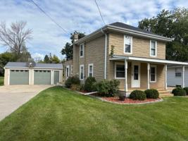 featured image of 806 Main St