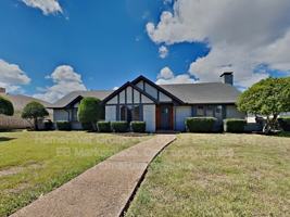 featured image of 2309 Newcastle Cir