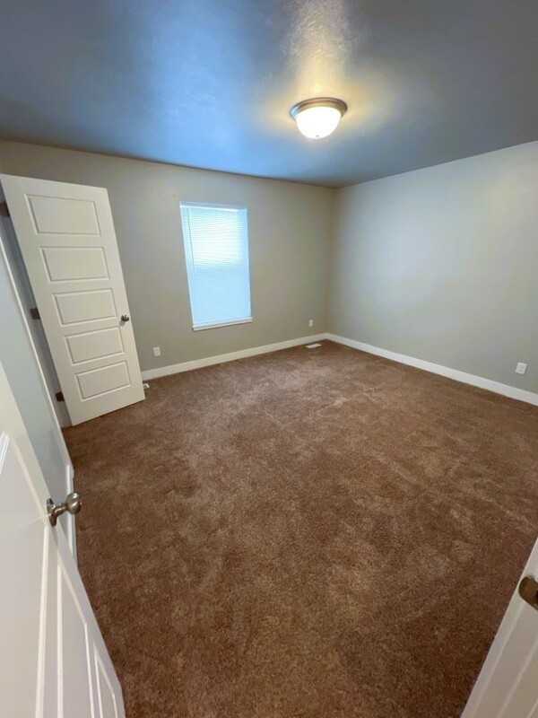 387 Sw - Photo 4 of 9