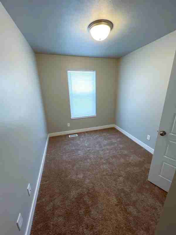 387 Sw - Photo 5 of 9