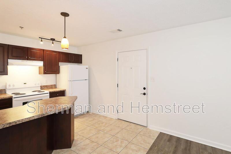 3800 London Ct #3800-204 - Photo 2 of 16