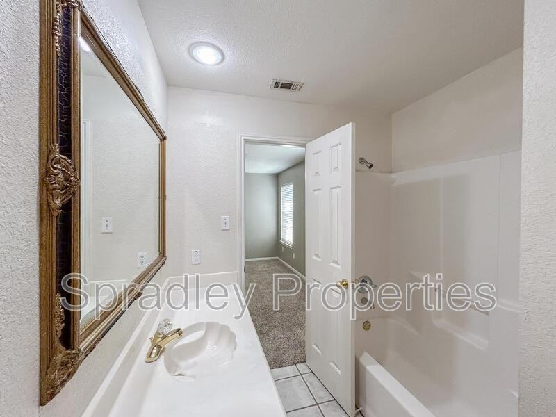 2012 S 55th St - Photo 7 of 11