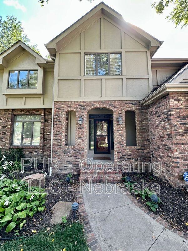 3447 S 161st Cir - Photo 3 of 50