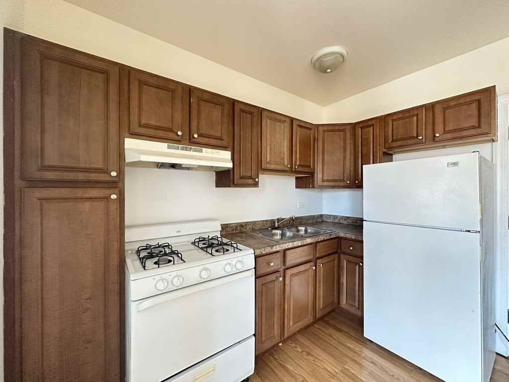 2600 N Kimball Ave #302 - Photo 3 of 20