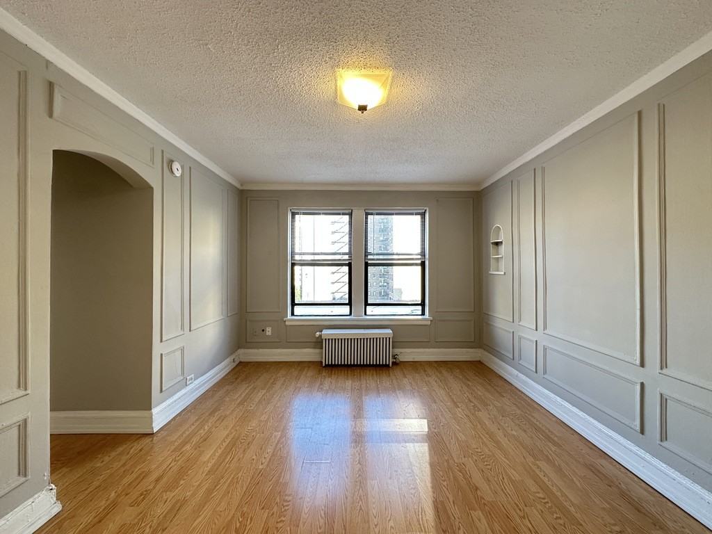 434 W Wellington Ave #609 - Photo 7 of 21