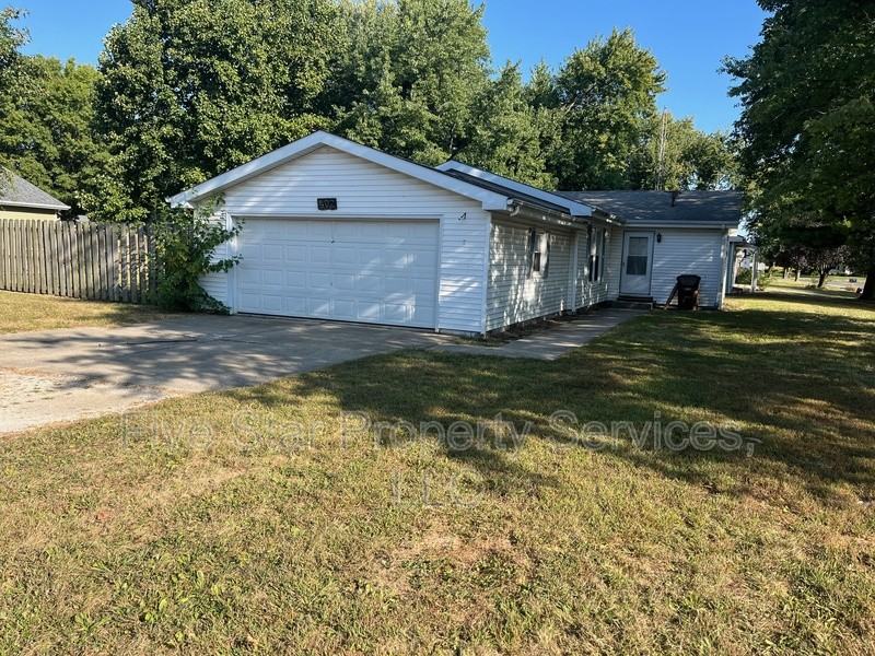 402 N Iris Dr - Photo 2 of 12