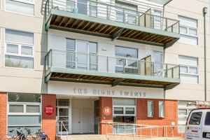 featured image of 820 E High St #7