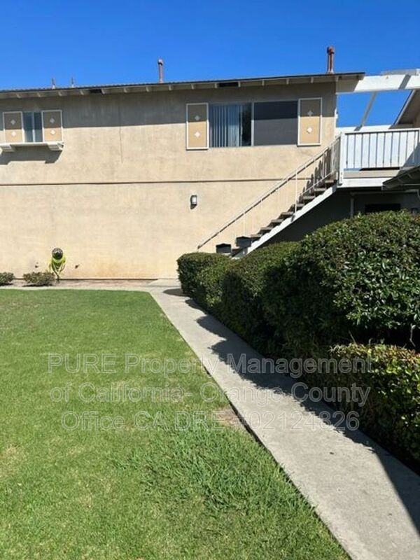 16542 Kellog Cir #4 - Photo 2 of 25