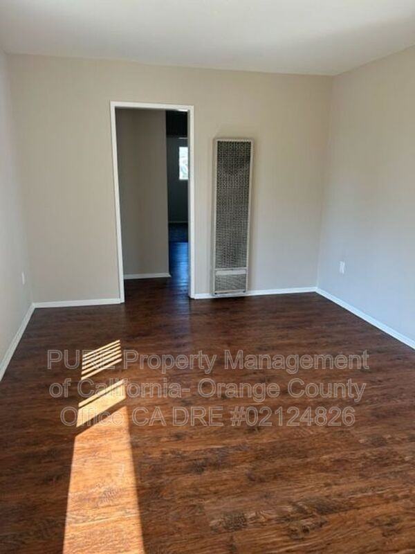 16542 Kellog Cir #4 - Photo 4 of 25