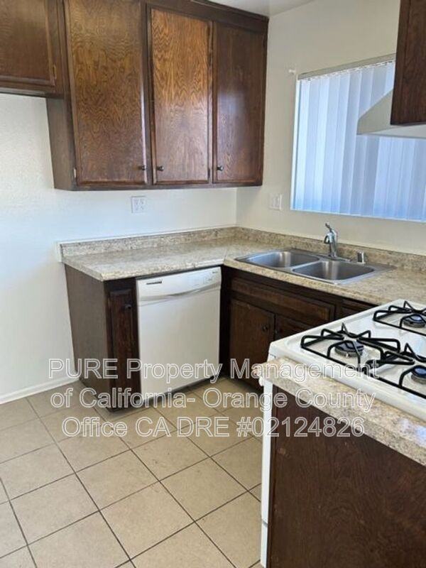 16542 Kellog Cir #4 - Photo 7 of 25