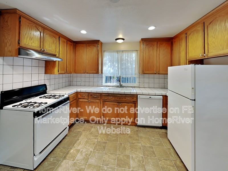 4909 12th Ave - Photo 2 of 25