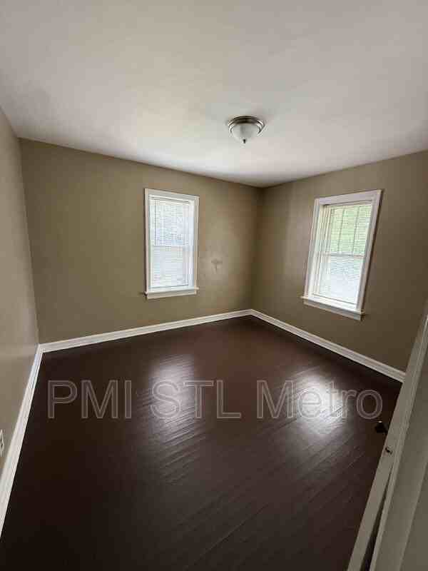 2134 Rosebud Ave - Photo 6 of 13