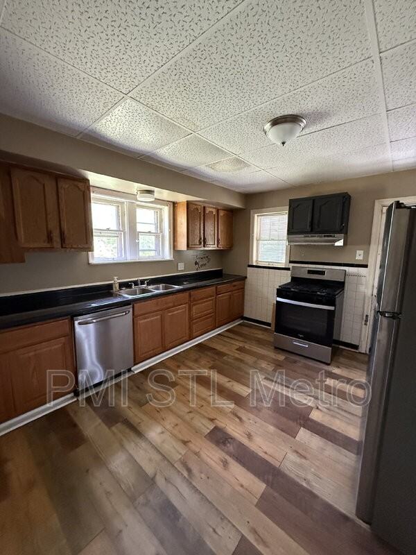 2134 Rosebud Ave - Photo 7 of 13