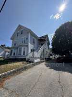 featured image of 421 Hanover St #9