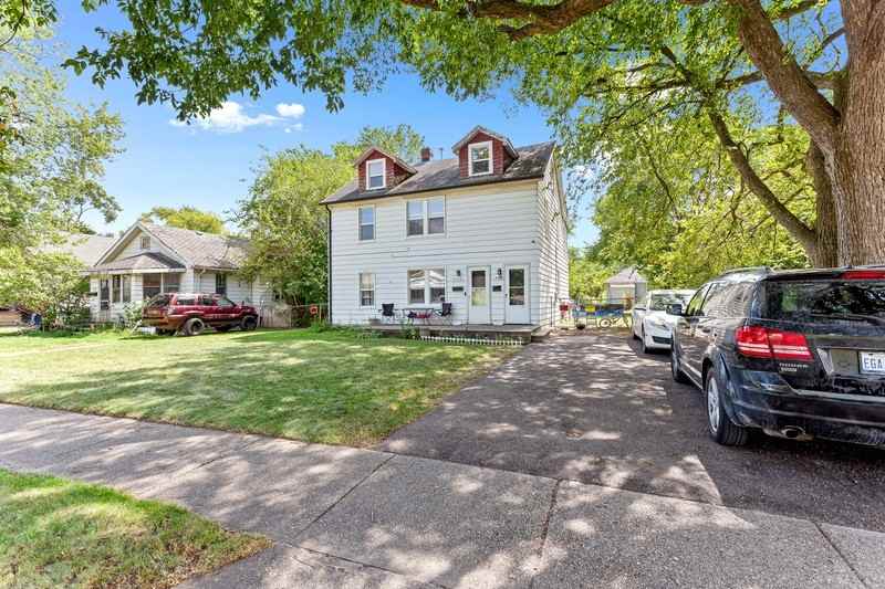 1940 Pearl Avenue - Photo 2 of 12