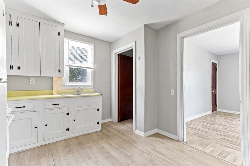 1940 Pearl Avenue - Photo 6 of 12