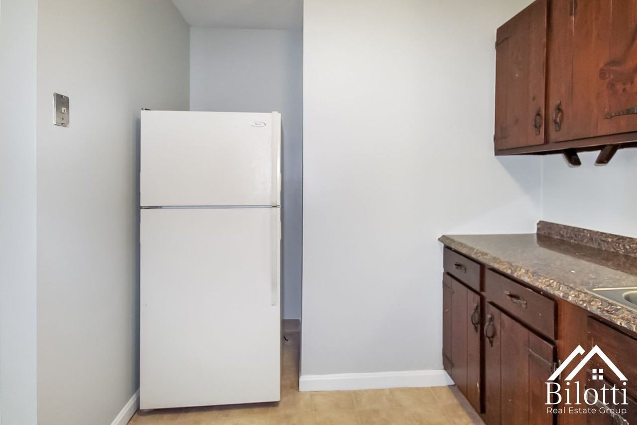 18 Lee Rd - Photo 3 of 50