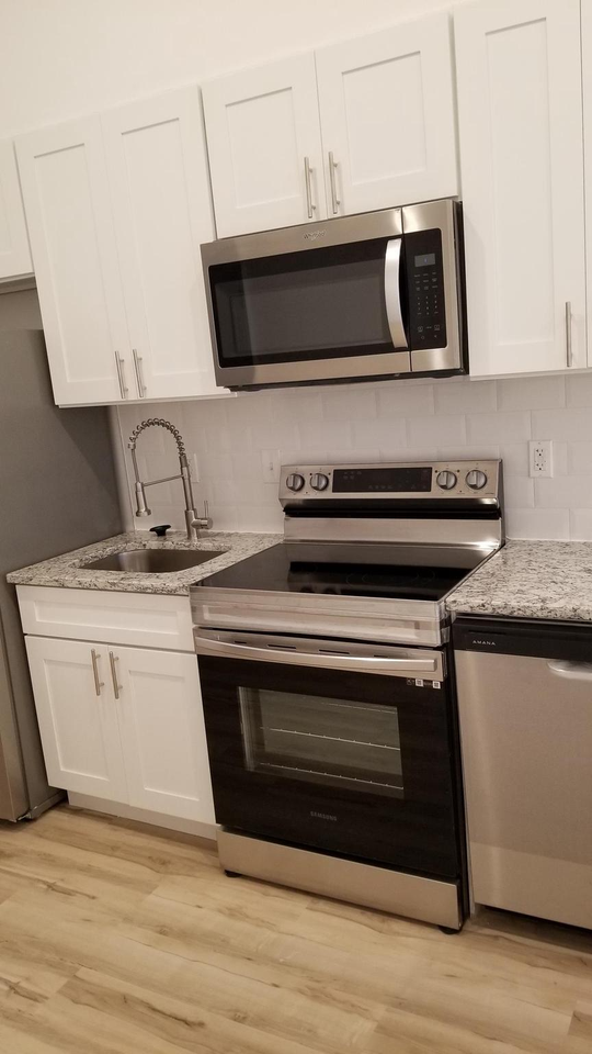 247 South 16th Street - Photo 4 of 9