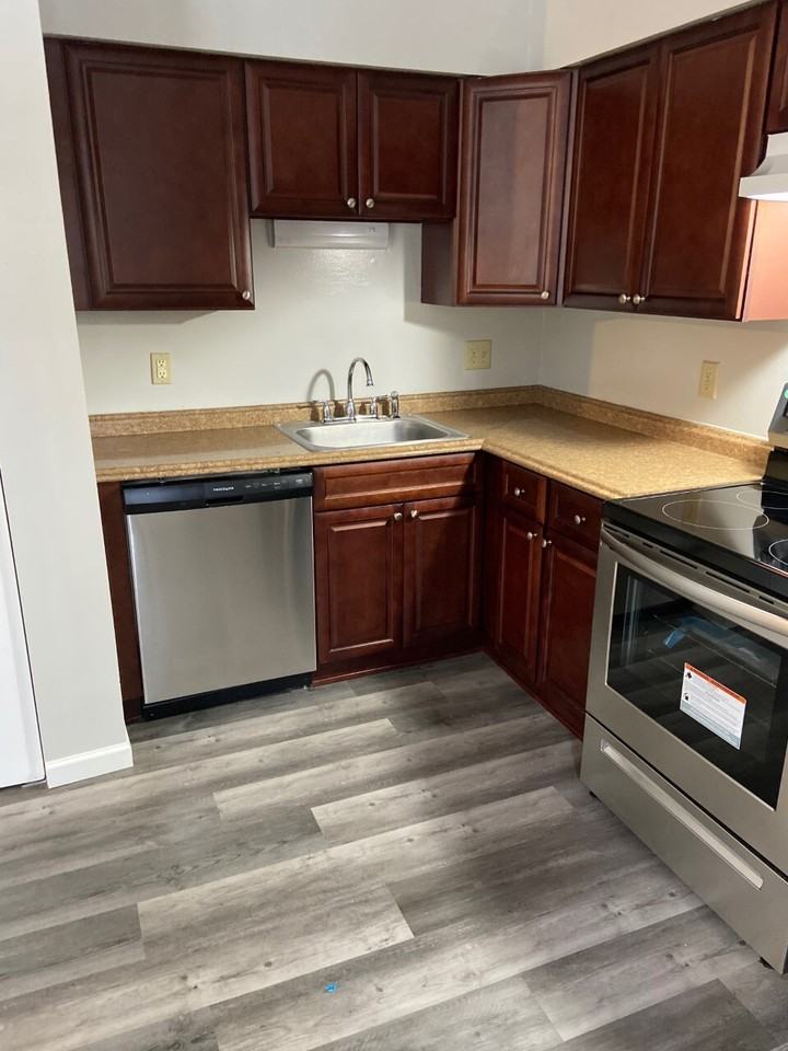 137 Paige Ct Exd - Photo 2 of 10