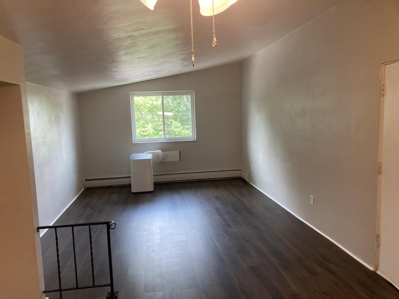 400 Swissvale Avenue - Photo 5 of 13