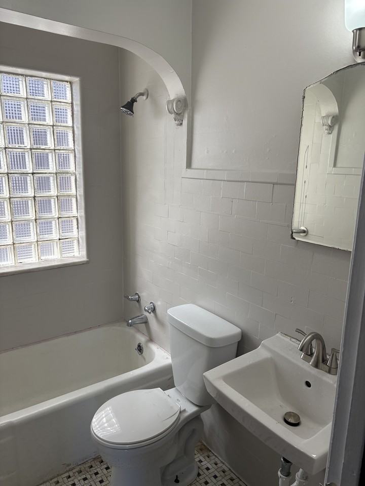 19 Division Street - Photo 5 of 18