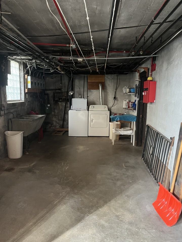 19 Division Street - Photo 7 of 18