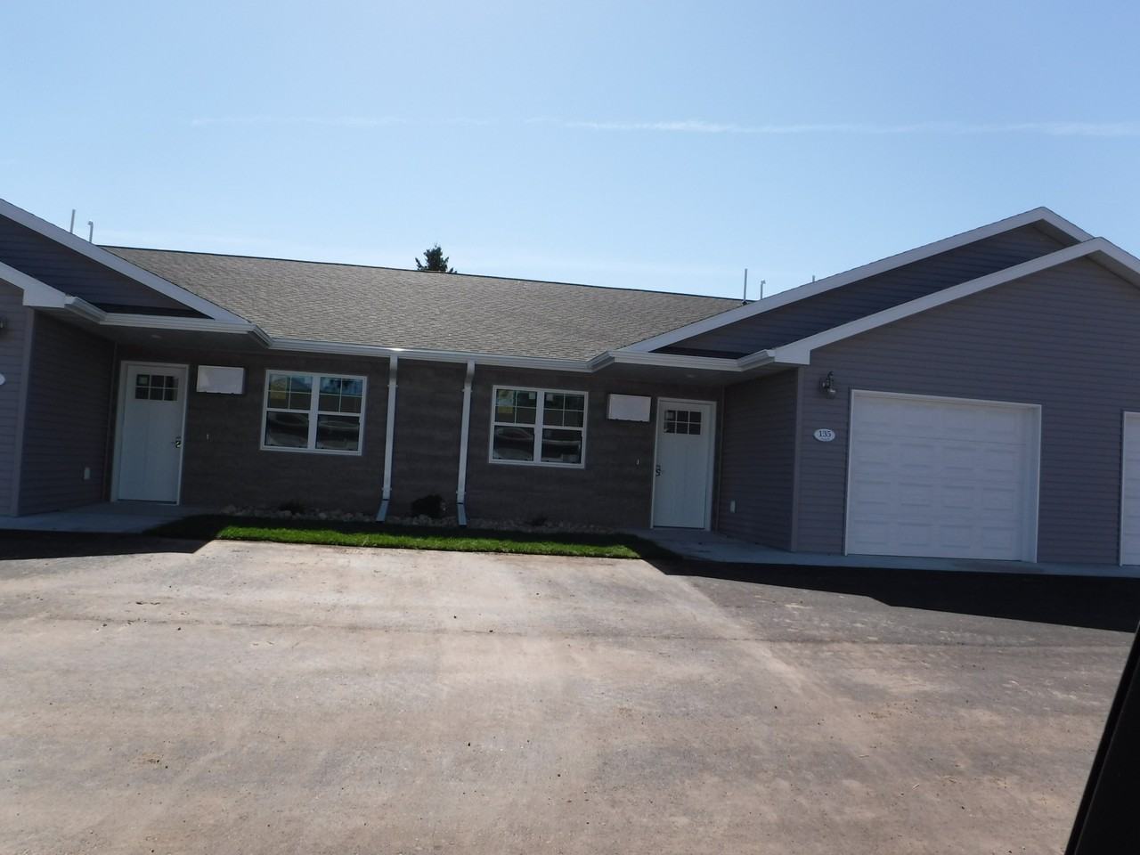 Maple Tree Townhomes - Photo 3 of 16