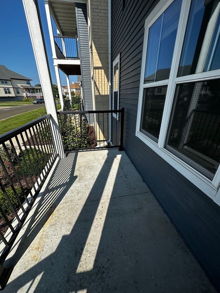 3036 Triumph Dr. - Photo 2 of 44