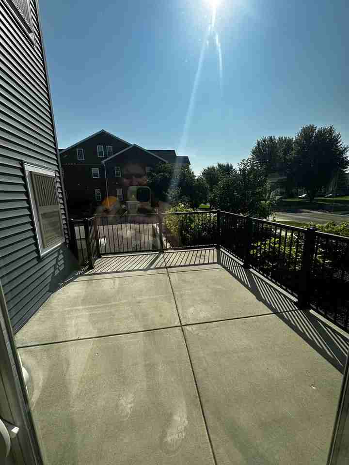 3036 Triumph Dr. - Photo 5 of 44