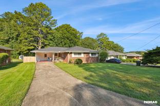 2257 Collins Dr - Photo 1 of 1