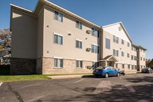 featured image of 1700 University Dr Se