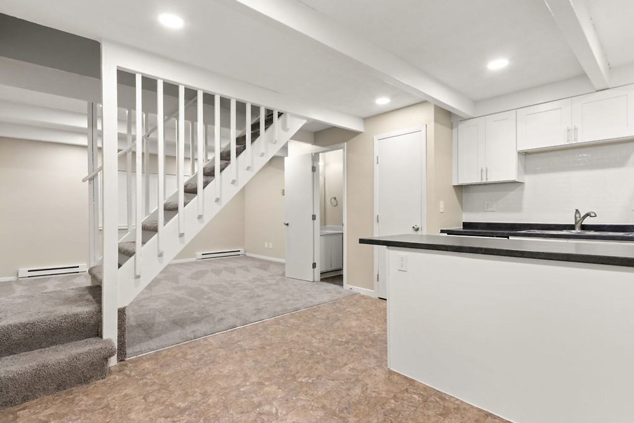 Reynoldsburg Pointe Townhomes - Photo 3 of 45