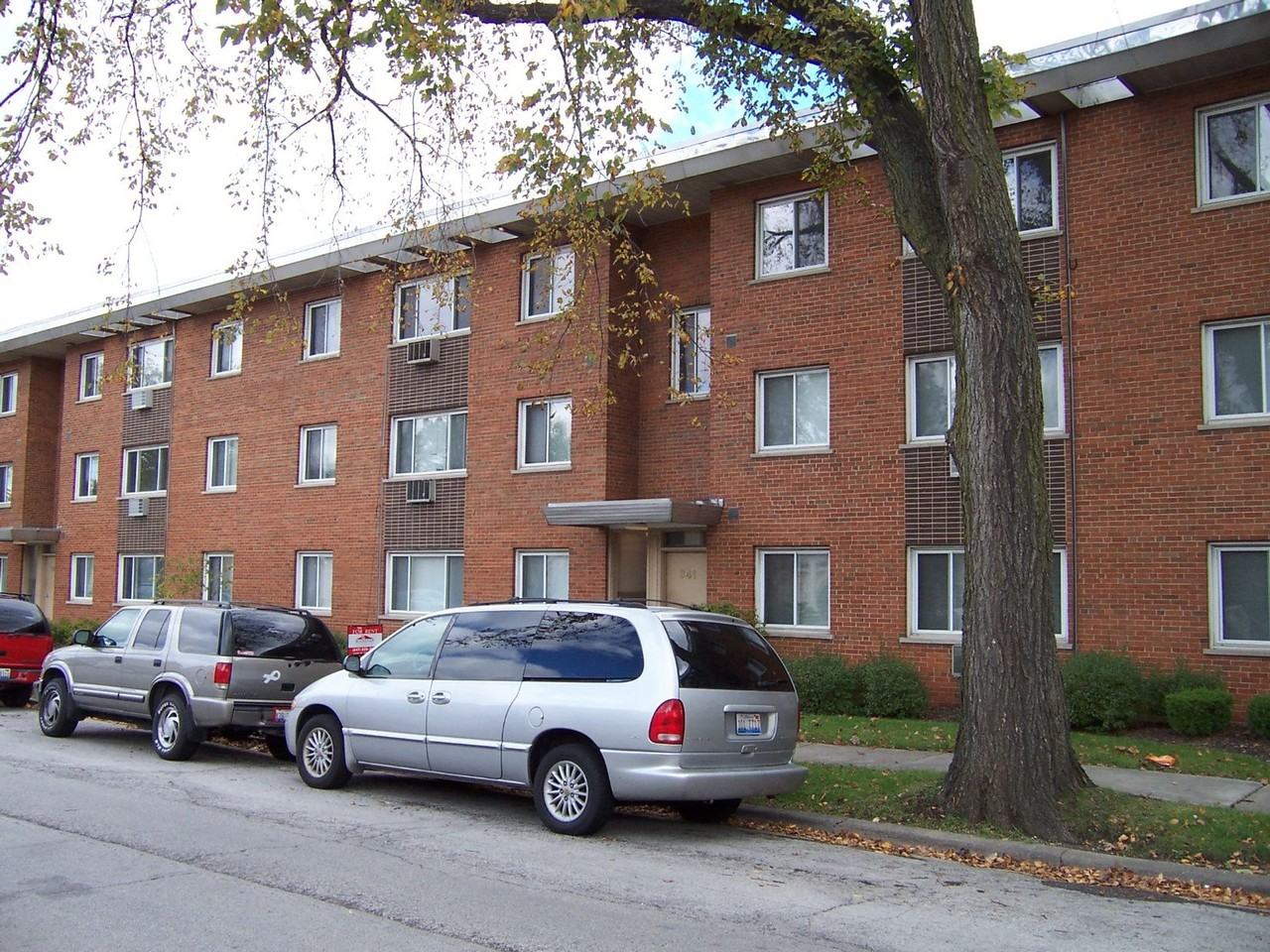 631-651 Busse Hwy - Photo 2 of 2