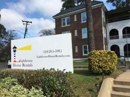 featured image of 2531 Creswell Ave