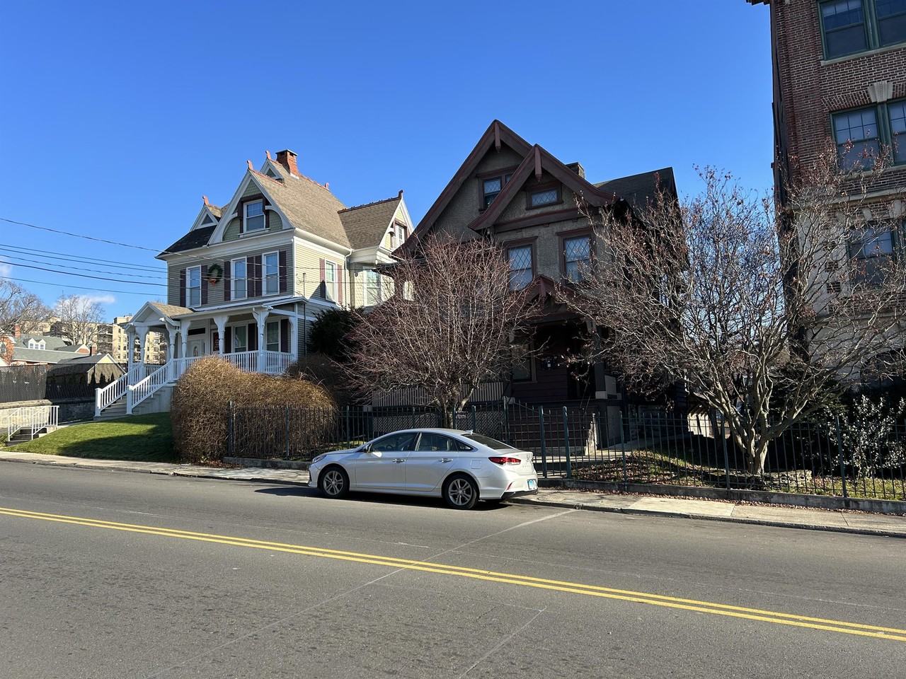 88-90 Willow St - Photo 6 of 6