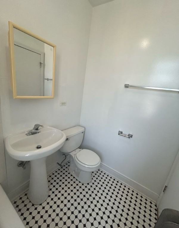 W Montrose Ave & N Kenneth Ave - Photo 7 of 7