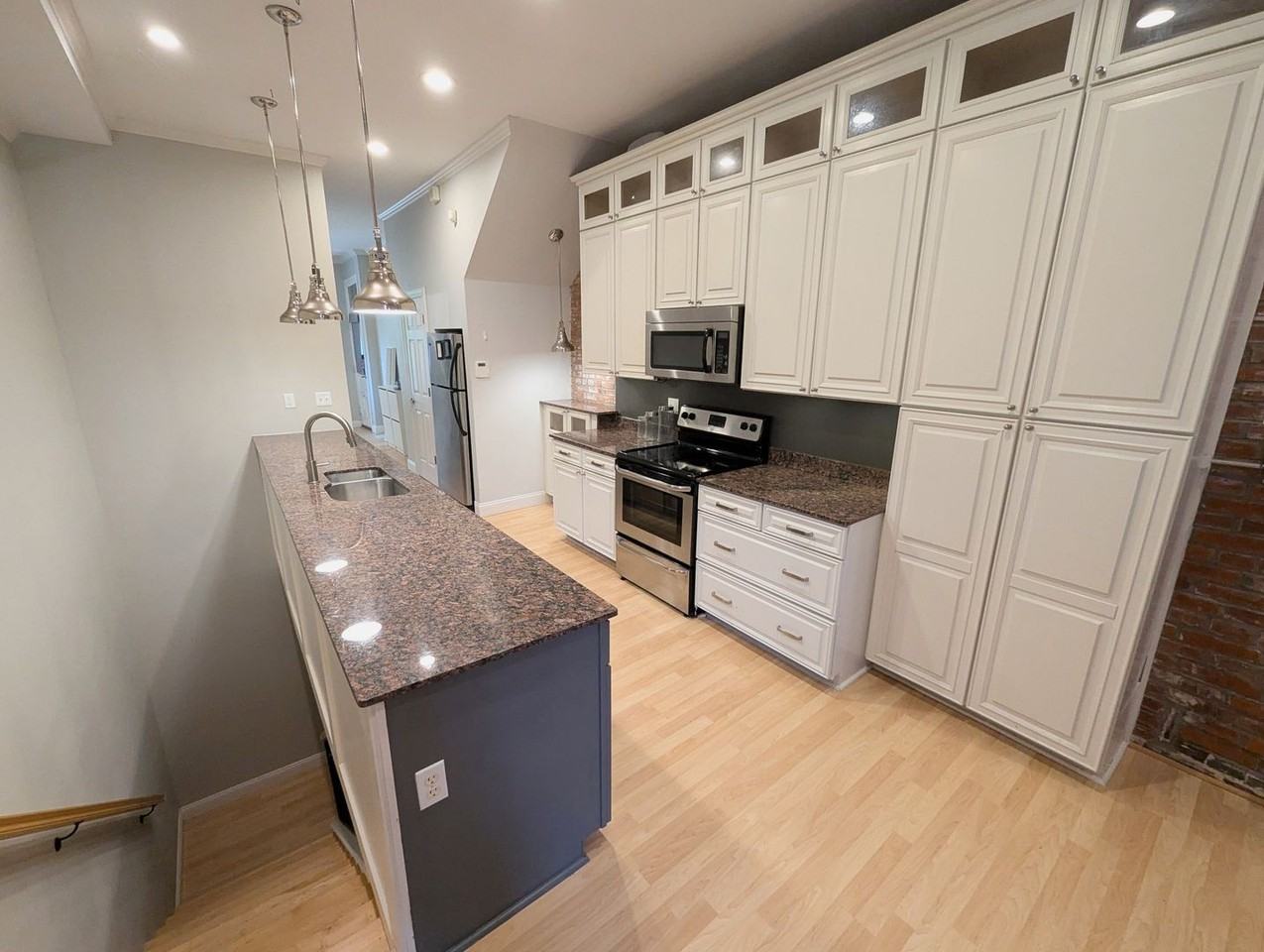 1619 Carroll Street #B - Photo 3 of 23