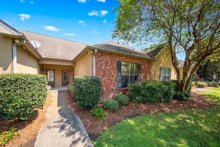 809 Summer Breeze Dr - Photo 1 of 1