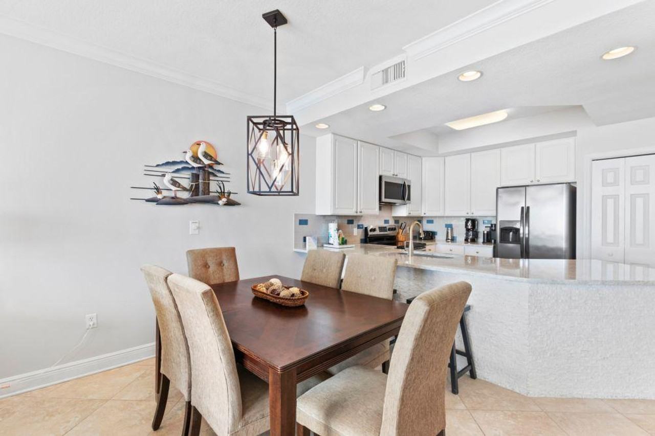 365 East Beach Boulevard - Photo 6 of 45