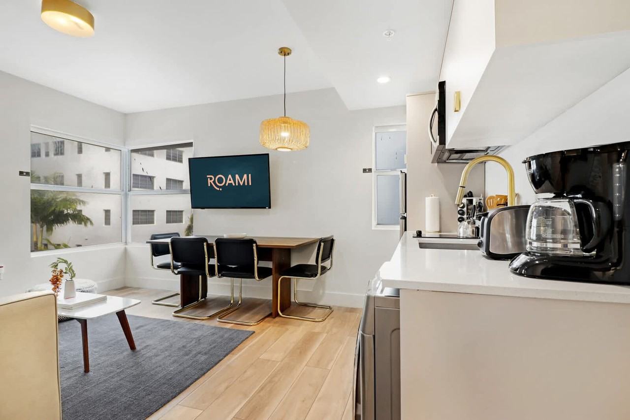 4025 Indian Creek Drive - Photo 7 of 24