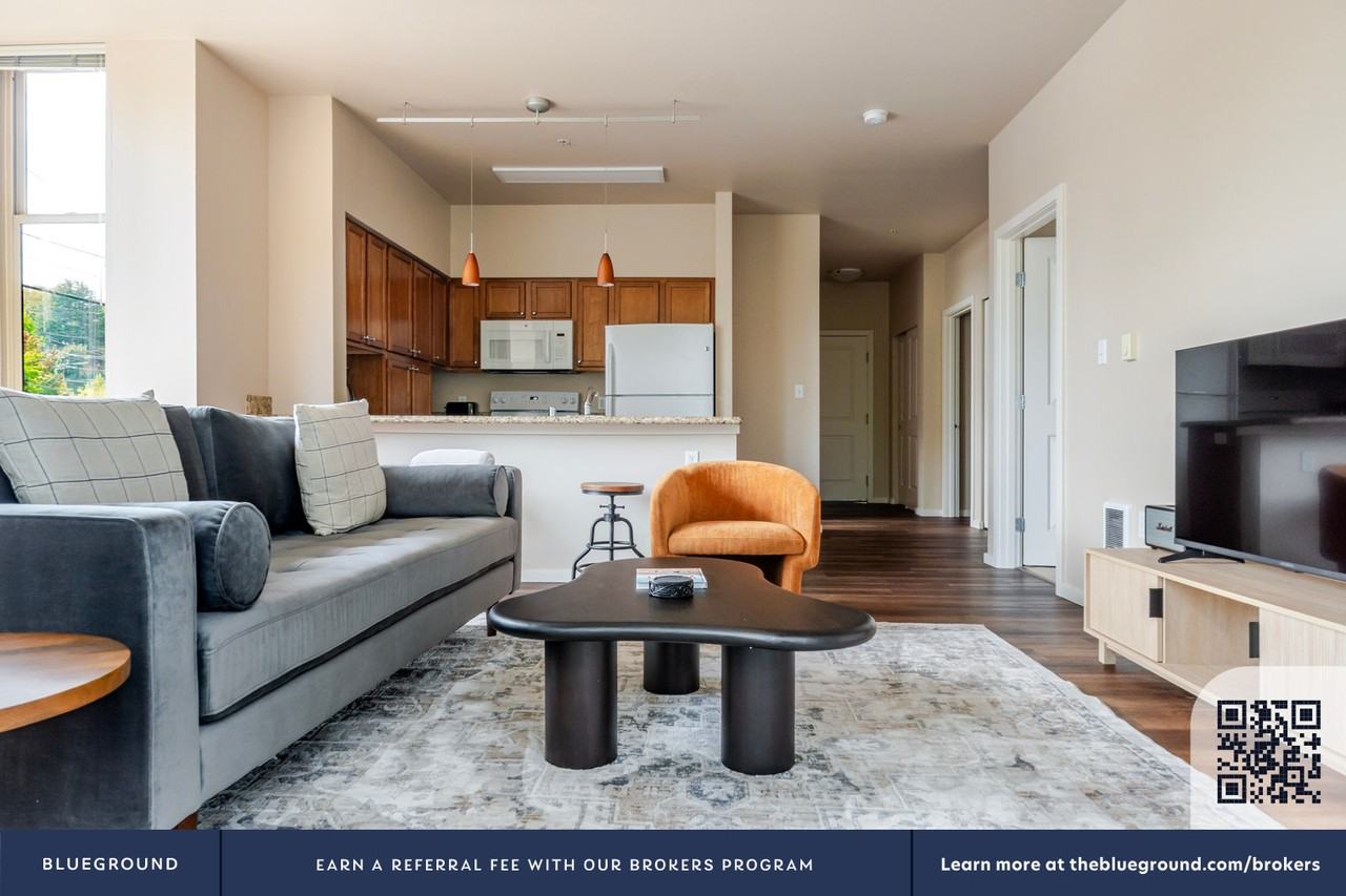 5101 25th Ave Ne #925 - Photo 5 of 42