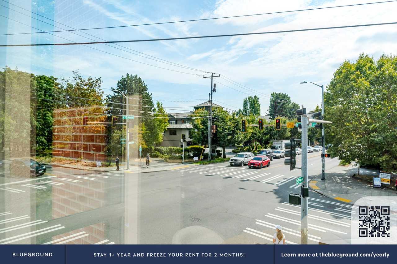 5101 25th Ave Ne #925 - Photo 7 of 44