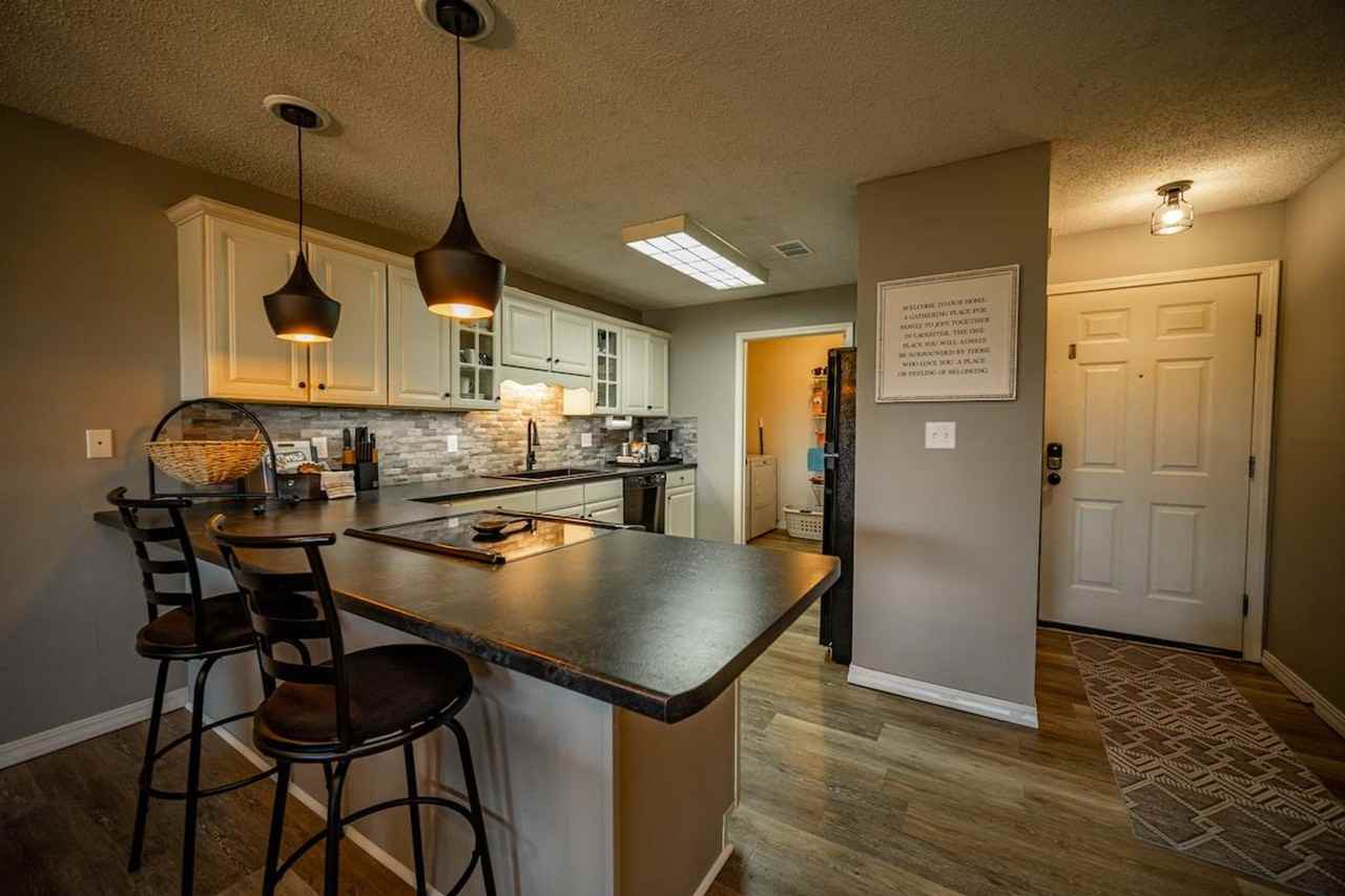 206 Hampshire Dr #1295586P - Photo 5 of 39