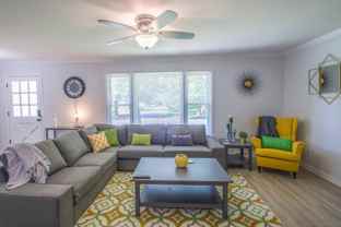 8800 Nightingale Ln - Photo 1 of 1
