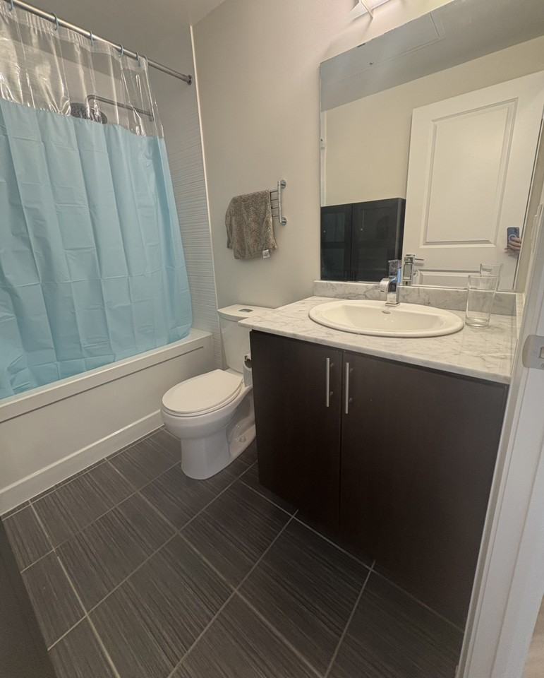 7171 Yonge St - Photo 7 of 13